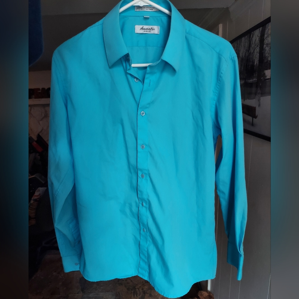 Amanti mens slim fit button up- size neck 15 1/2 34/35